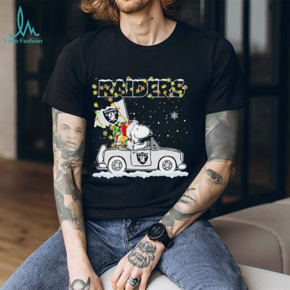 Las Vegas Raiders Snoopy Driving Car Christmas T Shirt Las Vegas Raiders Snoopy Driving Car Christmas T Shirt