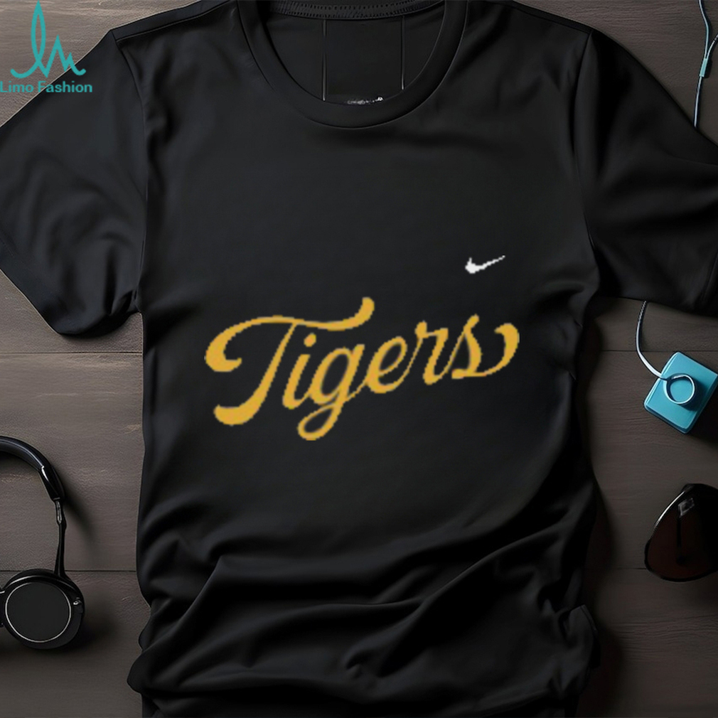 MIZZOU TIGERS NIKE® 2023 TIGERS SCRIPT LONG SHIRT MIZZOU TIGERS NIKE® 2023 TIGERS SCRIPT LONG SHIRT