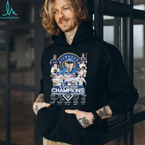 Milwaukee Brewers Team 2023 Al East Division Champions signatures shirt