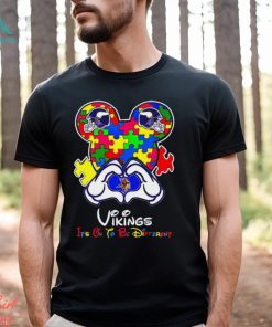 Minnesota Vikings Mickey Mouse Love Autism It’s Ok To Be Different shirt
