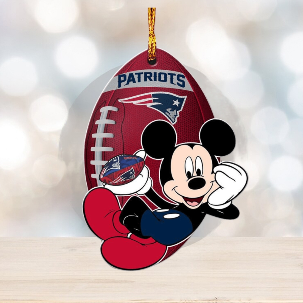 NFL New England Patriots Xmas Mickey Custom Name Ornament - Binteez