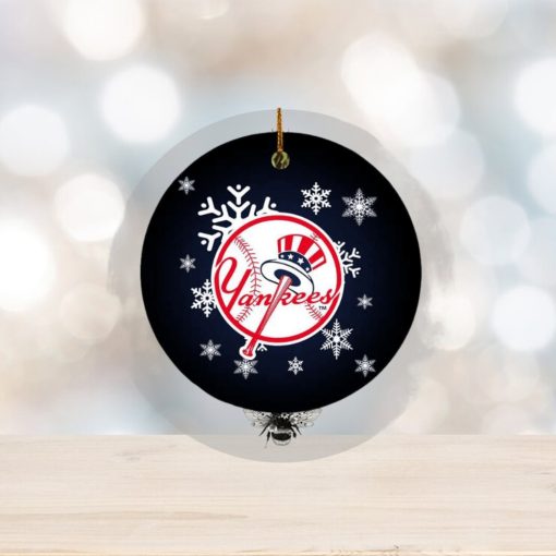 New York Yankees MLB Custom Name 2023 Holiday Gifts Christmas Decorations Ornament