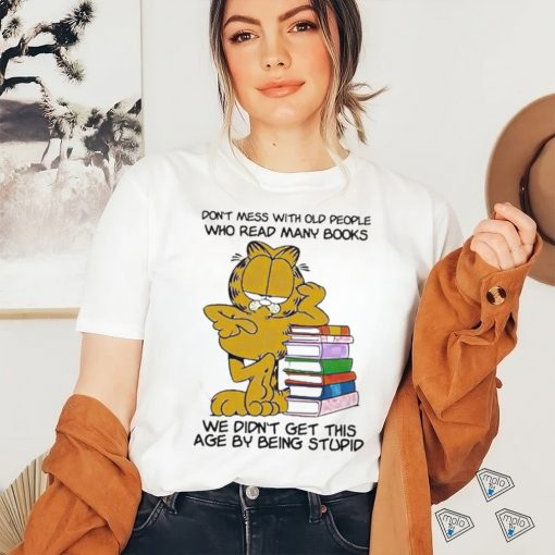 Official Don’t Mess With Old People Who Read Many Books Shirt