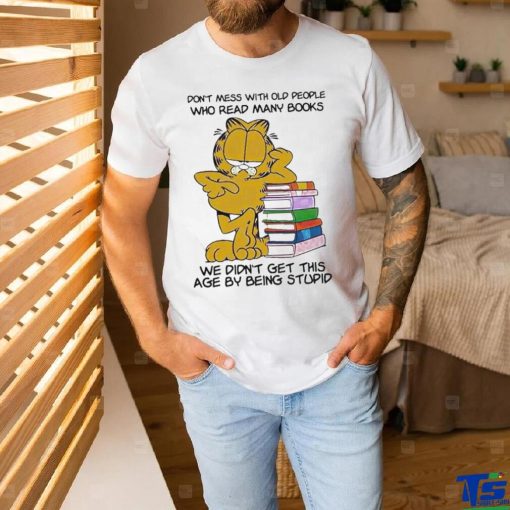 Official Don’t Mess With Old People Who Read Many Books Shirt