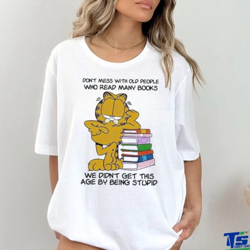 Official Don’t Mess With Old People Who Read Many Books Shirt