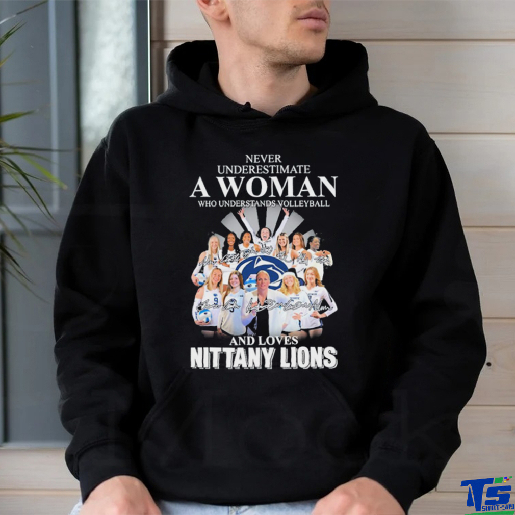 Official Never Underestimate A Woman Who Understand Baseball And Loves New  York Yankees All Players Signatures Shirt, hoodie, longsleeve, sweatshirt,  v-neck tee