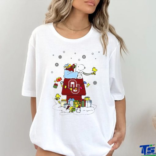 Official Oklahoma Sooners Santa Snoopy Wish You A Merry Christmas T Shirt