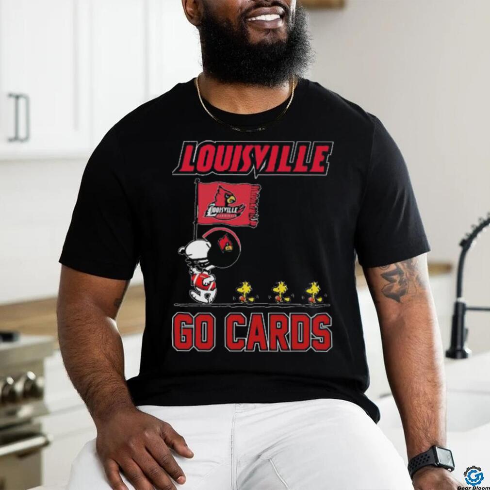 Snoopy and Woodstock holding flag Louisville go Cards shirt - Limotees