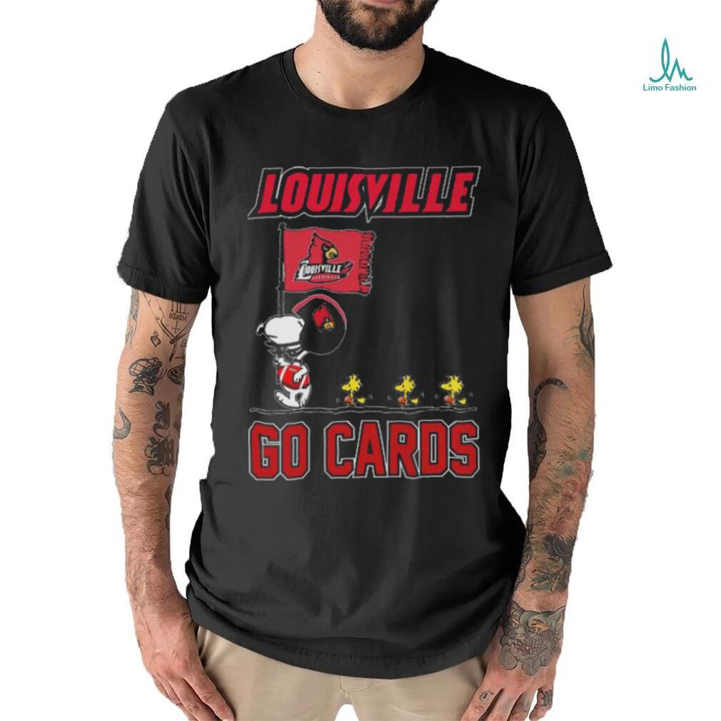 Snoopy And Woodstock Walking With Flag Louisville Cardinals Go