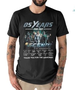 Original 05 Years 2016 2021 Dc’s Legends Of Tomorrow Thank You For The Memories Signatures shirt