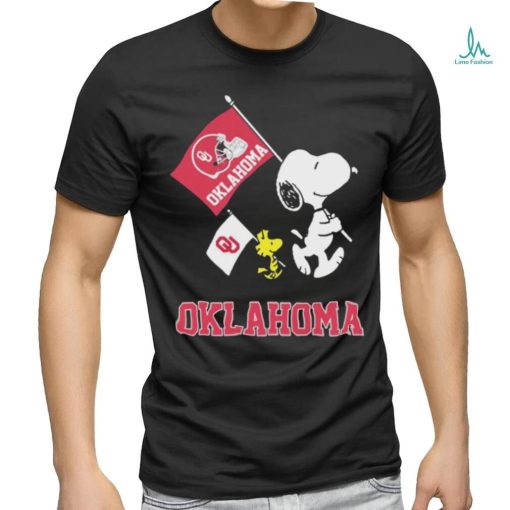 Peanuts Snoopy And Woodstock Parade Flag Oklahoma Sooners Shirt