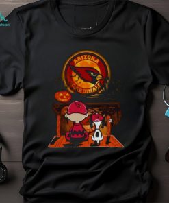 Snoopy And Charlie Brown Arizona Cardinals Sitting Under Moon Halloween 2023 T shirt