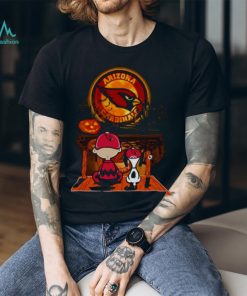 Snoopy And Charlie Brown Arizona Cardinals Sitting Under Moon Halloween 2023 T shirt