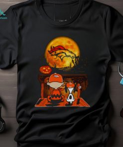 Snoopy And Charlie Brown Denver Broncos Sitting Under Moon Halloween 2023 T shirt