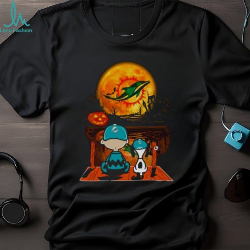 Snoopy And Charlie Brown Miami Dolphins Sitting Under Moon Halloween 2023 T shirt