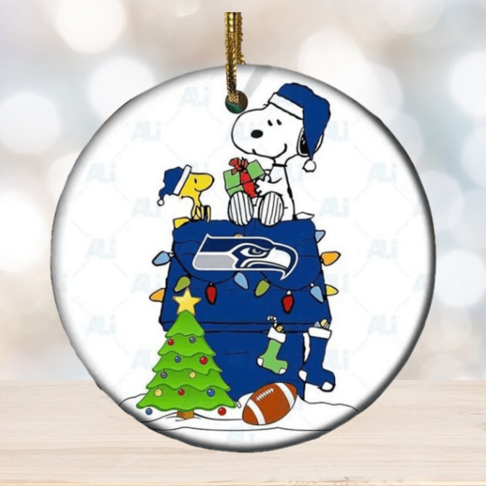 New England Patriots Snoopy Christmas Circle Ornament