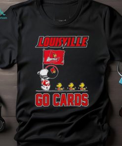 Snoopy and Woodstock holding flag Louisville go Cards shirt