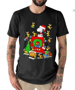 Snoopy and Woodstock on doghouse Merry Christmas shirt