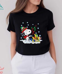 Snoopy and Woodstock singing Merry Christmas shirt