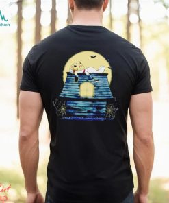 Snoopy wearing a mask Jason Voorhees on the roof Halloween shirt