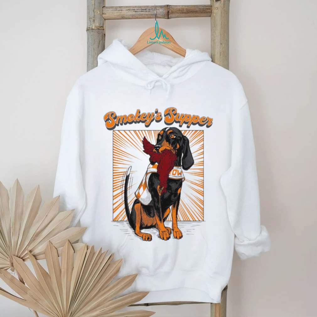 Tennessee Volunteers vs South Carolina Gamecocks mascot Smokey’s Supper shirt Tennessee Volunteers vs South Carolina Gamecocks mascot Smokey’s Supper shirt