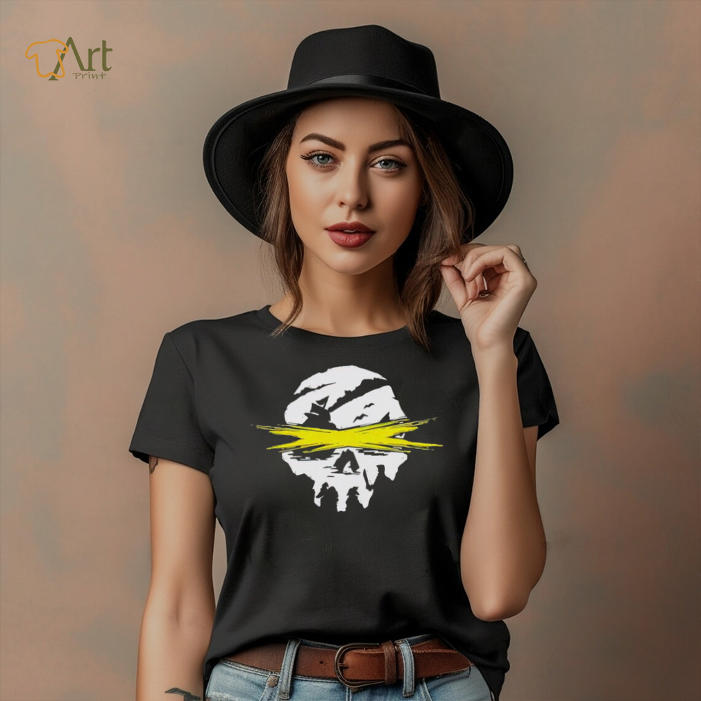 The Hoarder’s hunt defaced shirt The Hoarder’s hunt defaced shirt