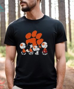 The Peanuts Snoopy And Friends Cheer For The Clemson Tigers Ncaa Shirt