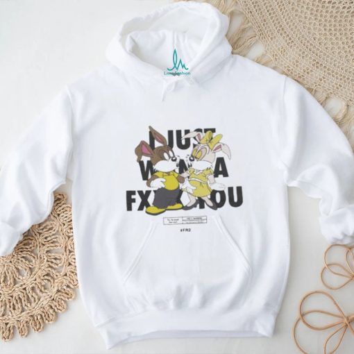 Trending I Just Wanna Kiss You shirt