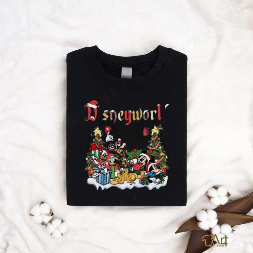 Vintage Walt Disney World Christmas shirt