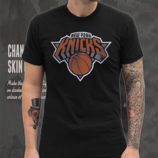 ’47 Brand Men’s New York Knicks Scrum T Shirt