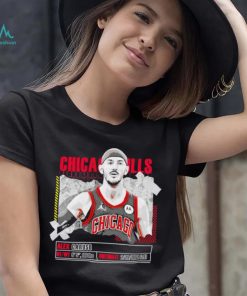 Alex Caruso number 6 Chicago Bulls basketball player pose paper gift shirt