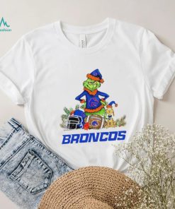 Boise State Broncos Grinch and Max dog funny Christmas shirt, hoodie, sweater, long sleeve and tank top Boise State Broncos Grinch and Max dog funny Christmas shirt