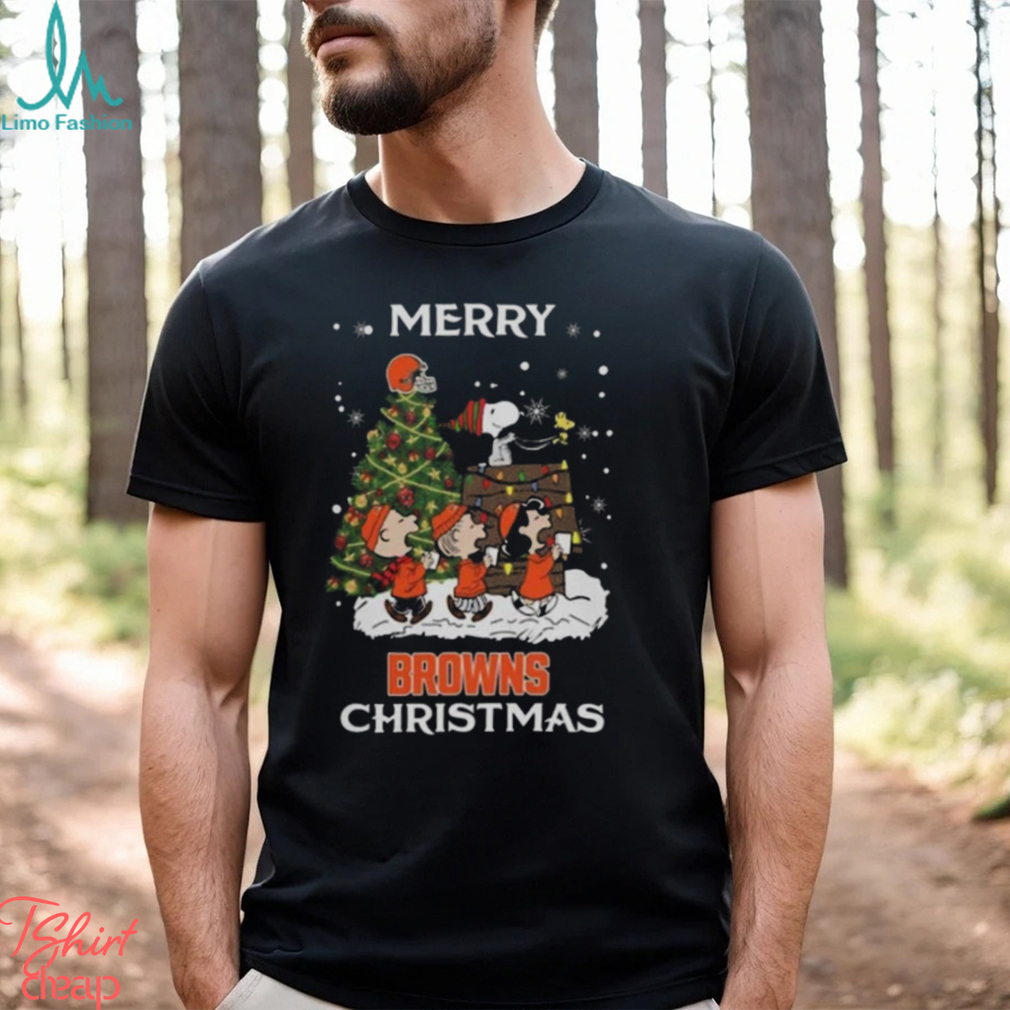 Cleveland Browns Snoopy Family Christmas Shirt Cleveland Browns Snoopy Family Christmas Shirt