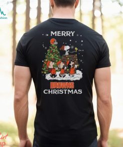 Cleveland Browns Snoopy Family Christmas Shirt, hoodie, sweater, long sleeve and tank top Cleveland Browns Snoopy Family Christmas Shirt