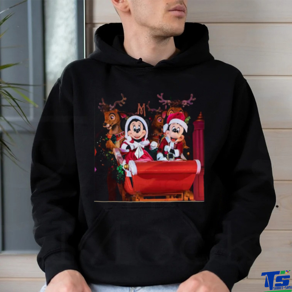 Disney Cartoon Poster Mickey Minnie Christmas shirt Disney Cartoon Poster Mickey Minnie Christmas shirt