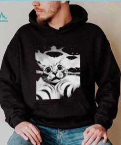 Funny Cat Selfie with UFO shirt