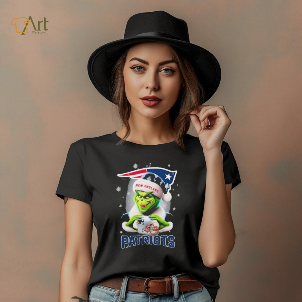 Grinch Hat Santa New England Patriots Helmet Logo Merry Christmas Shirt Grinch Hat Santa New England Patriots Helmet Logo Merry Christmas Shirt