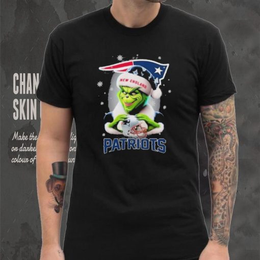 Grinch Hat Santa New England Patriots Helmet Logo Merry Christmas Shirt