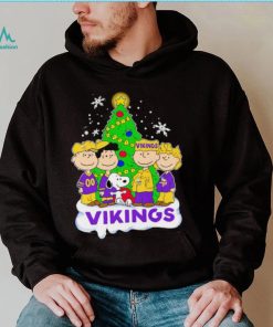 Happy Merry Christmas Peanuts Christmas tree Minnesota Vikings football logo gift shirt