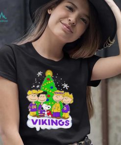 Happy Merry Christmas Peanuts Christmas tree Minnesota Vikings football logo gift shirt