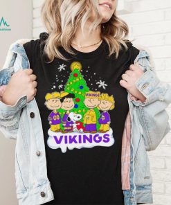 Happy Merry Christmas Peanuts Christmas tree Minnesota Vikings football logo gift shirt