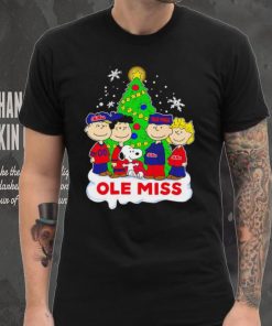 Happy Merry Christmas Peanuts Christmas tree Ole Miss football logo gift shirt