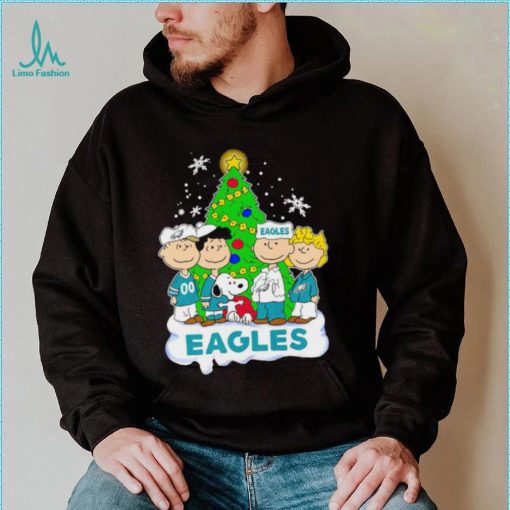 Happy Merry Christmas Peanuts Christmas tree Philadelphia Eagles football logo gift shirt
