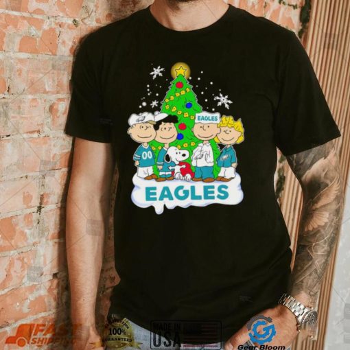 Happy Merry Christmas Peanuts Christmas tree Philadelphia Eagles football logo gift shirt