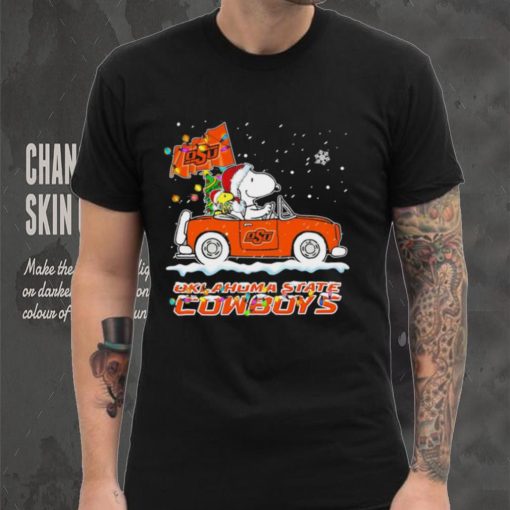 Happy Merry Christmas Snoopy drive a car Oklahoma State Cowboys logo flag gift shirt