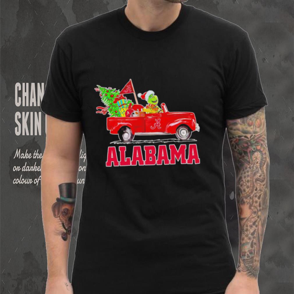 https://img.limotees.com/photos/2023/11/Happy-Merry-Christmas-The-Grinch-drive-a-car-Alabama-Crimson-Tide-football-logo-flag-gift-shirt2.jpg