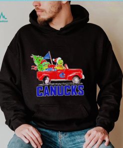 Happy Merry Christmas The Grinch drive a car Vancouver Canucks ice hockey logo flag gift shirt