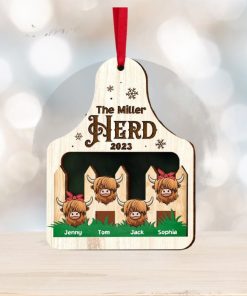 Highland Cow Family, Personalized Wood Ornament, Christmas Ornament, Xmas Gift For Family