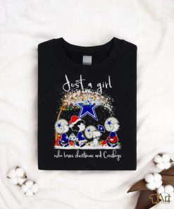 Just a girl who loves Christmas and Dallas Cowboys Peanuts characters shirt