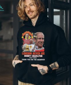 Manchester United Legends Never Die Bobby Charlton 1937 2023 Thank You For The Memories Signature T Shirt